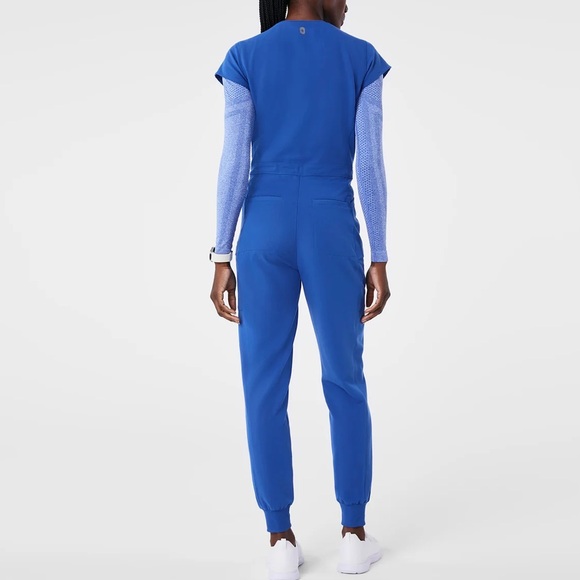 FIGS- Jane V-Neck Jogger ScrubJumpsuit in winning blue - Picture 3 of 9